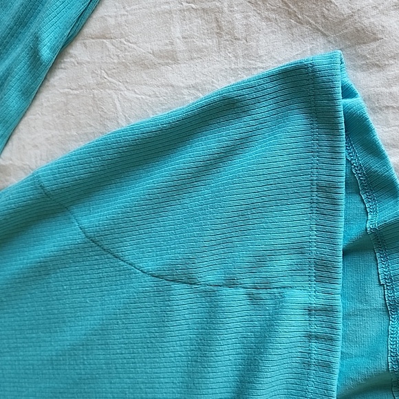 Muk Luks Lightweight Sweater - Picture 6 of 9